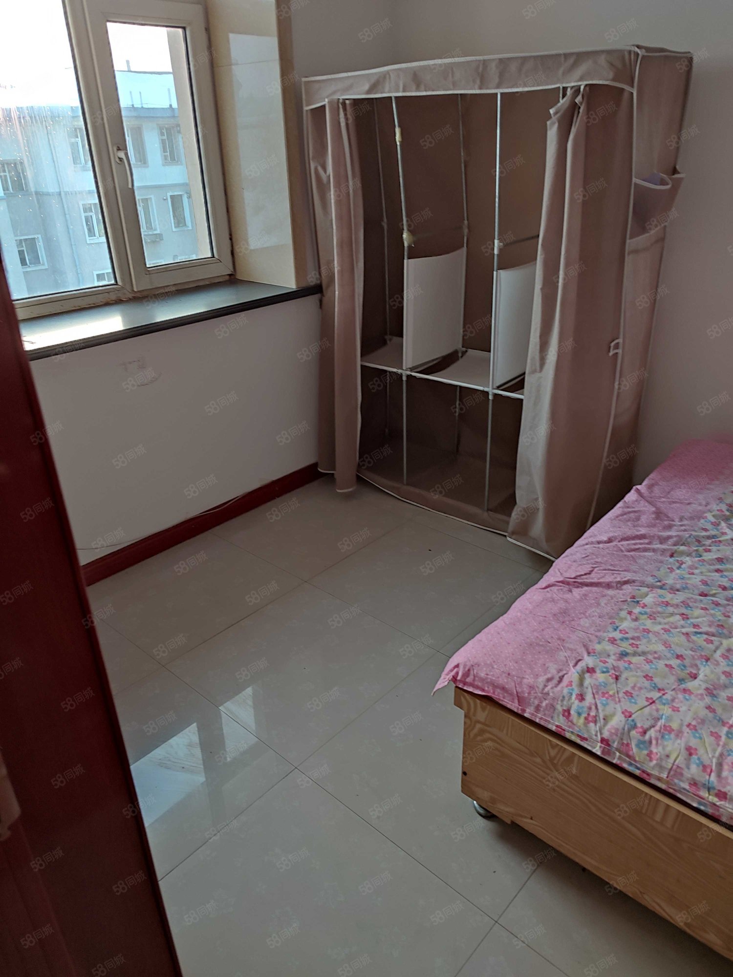 巨峰小区1室1厅1卫44.63㎡南5.5万