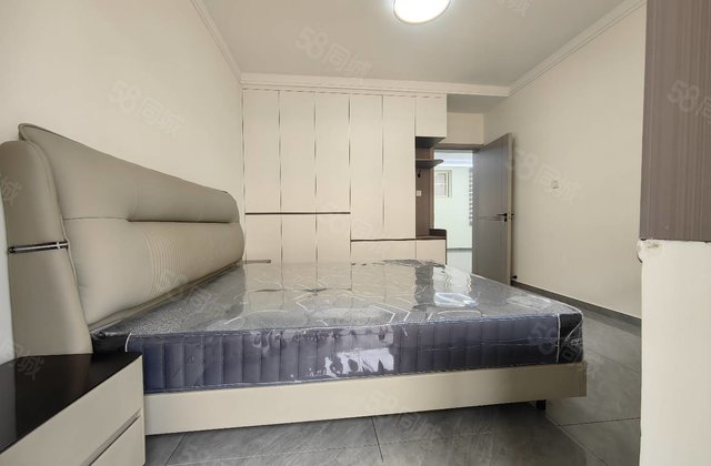 急售 领秀城~东昌本部 联通家属院 三楼 精装地暖房~免大税