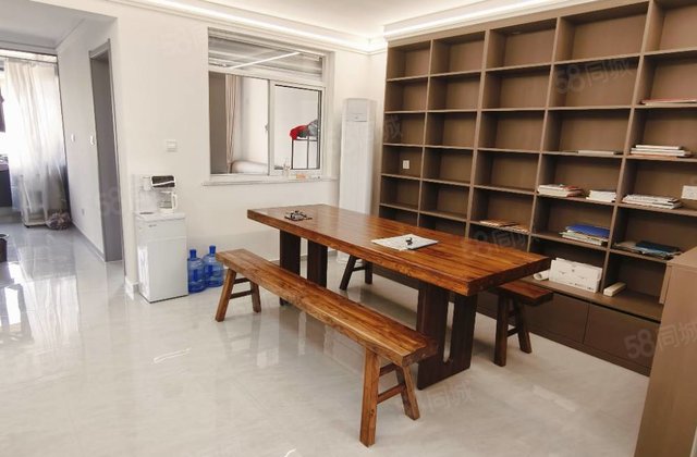 文轩本部，东关小學，区医院家属院，电业局三院，停车方便