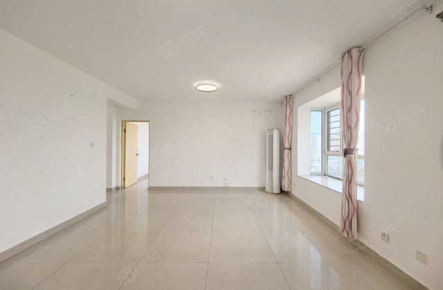 万达汽车总站 金柱康城   采光 好楼层免大税 三居室全明急