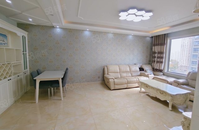 东苑中学昌润莲城瑞荷园 前排观景房精装三室双卫