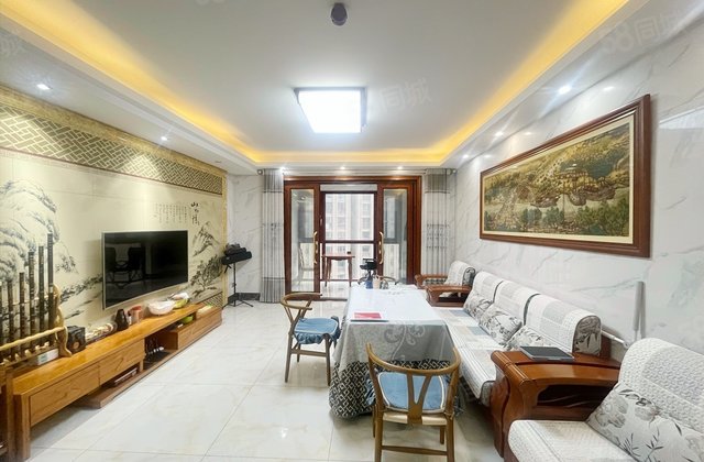 八方小区(C区)3室2厅137.06㎡320万二手房图片