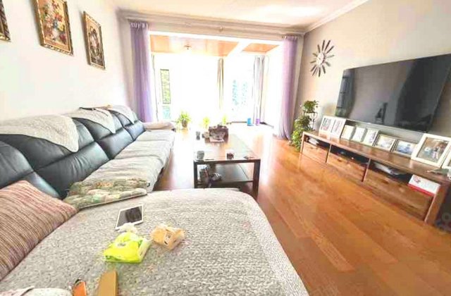 保利罗兰香谷3室3厅220.78㎡157万二手房图片