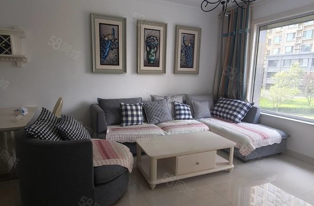 新出昌润莲城，精装三室两卫，带车位地下室，随时看房。