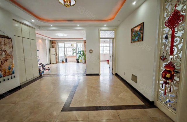 文轩！外国语！水木清华！一梯两户！标准四室！停车方便