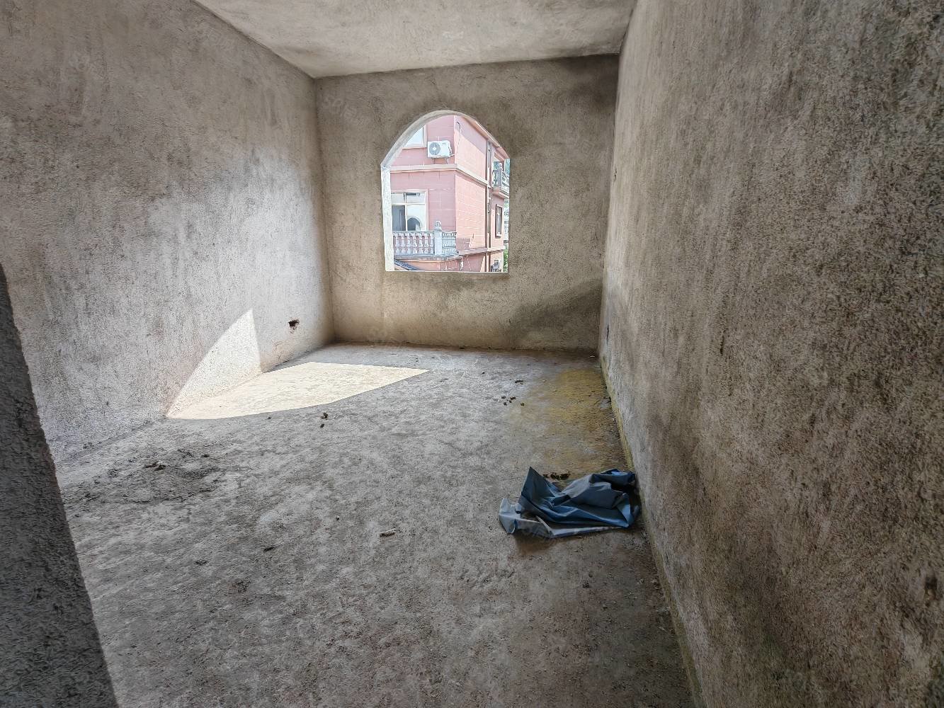 湖田壹号7室3厅3卫371㎡南北169万