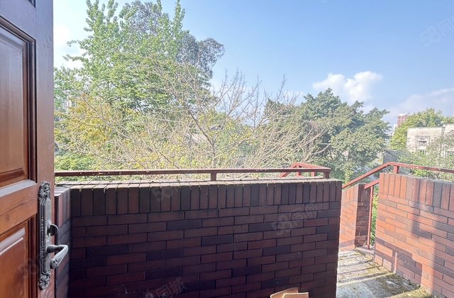 融城华府(别墅)3室2厅133㎡120万二手房图片