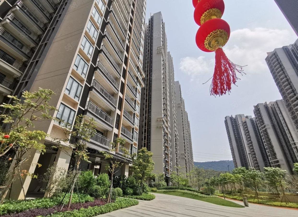 星樾山畔3室2厅1卫79.39㎡东南265万