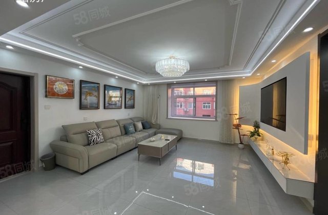 房东急售！湖边50 世博园精装三室婚房未住 三室朝阳步梯三楼