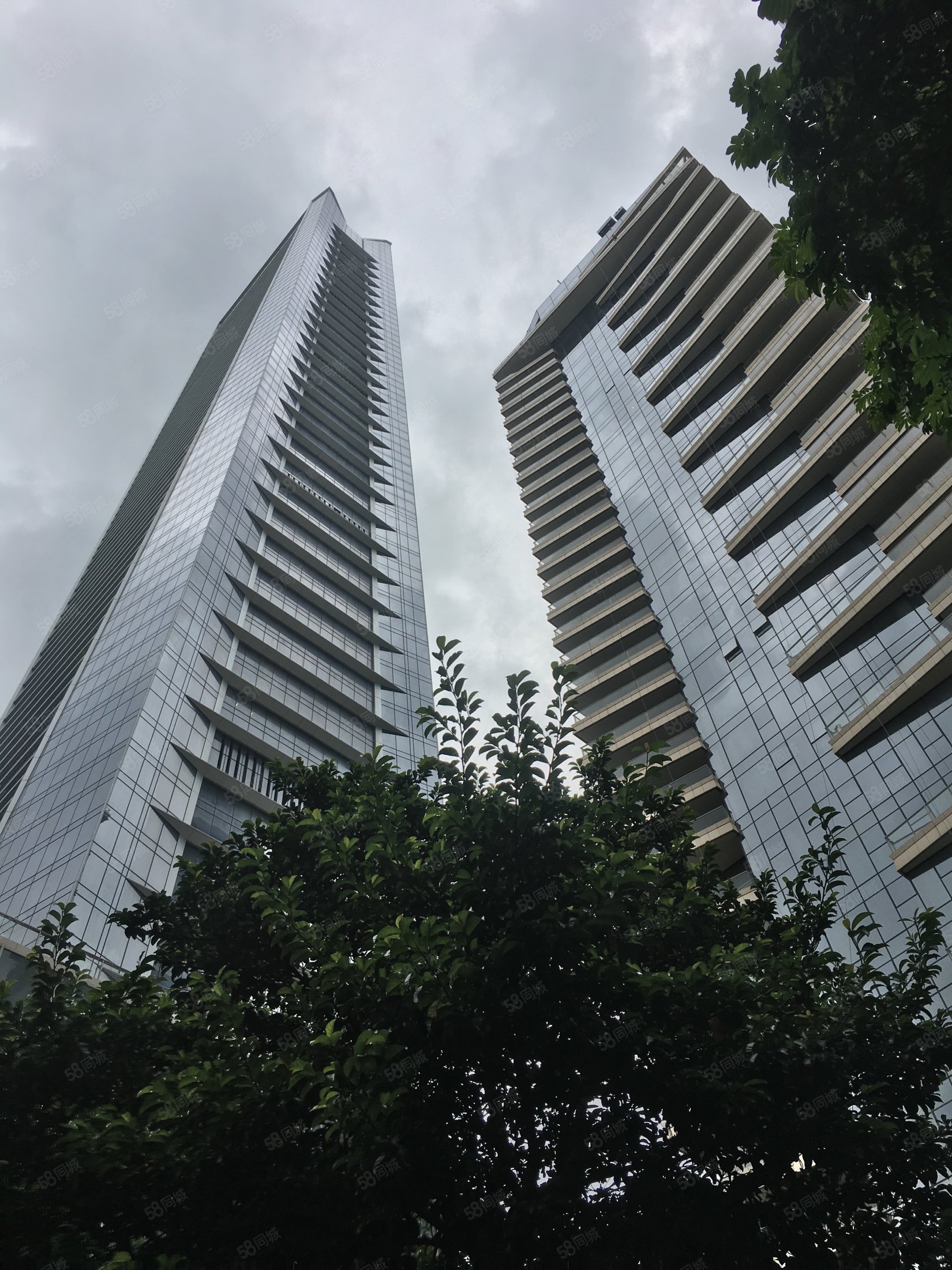 深圳湾一号2室2厅3卫209㎡南北3750万