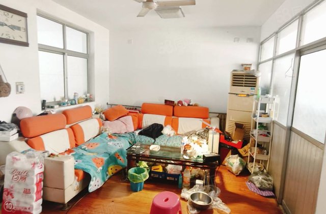 文轩,八中,外国语对过,闸南商厦,建材家属院,停车方便