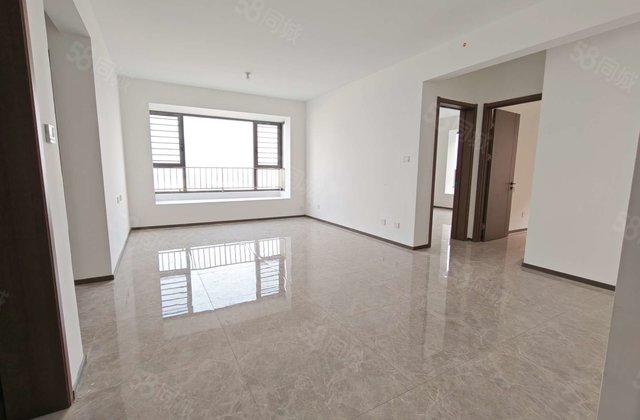 急售婚房   新房未住 东边户 三室两厅 送车储 桃李天阅