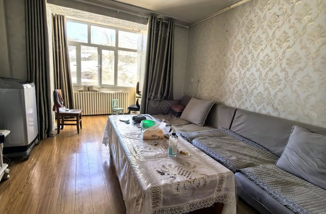 泰云小区3室1厅77.84㎡35万二手房图片
