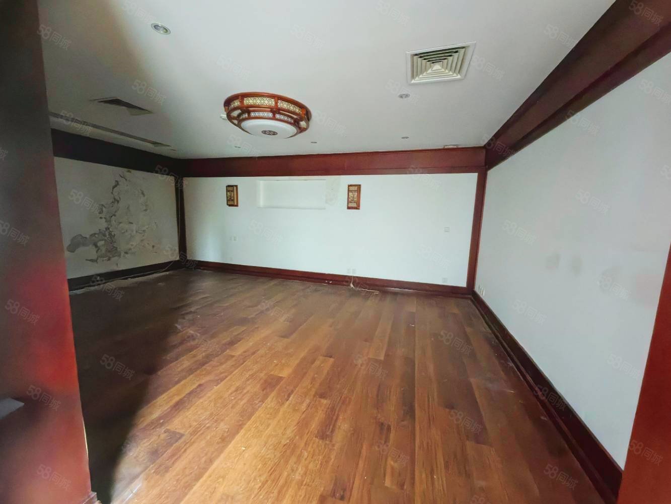 東旺胡同小區(qū)10室10廳5衛(wèi)721㎡南北17000萬(wàn)