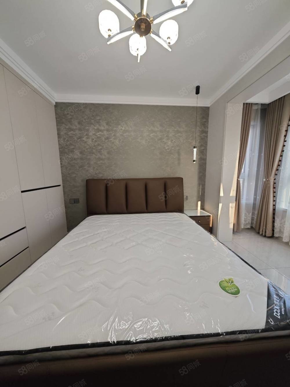 青湖铭城2室2厅1卫79㎡南北30万