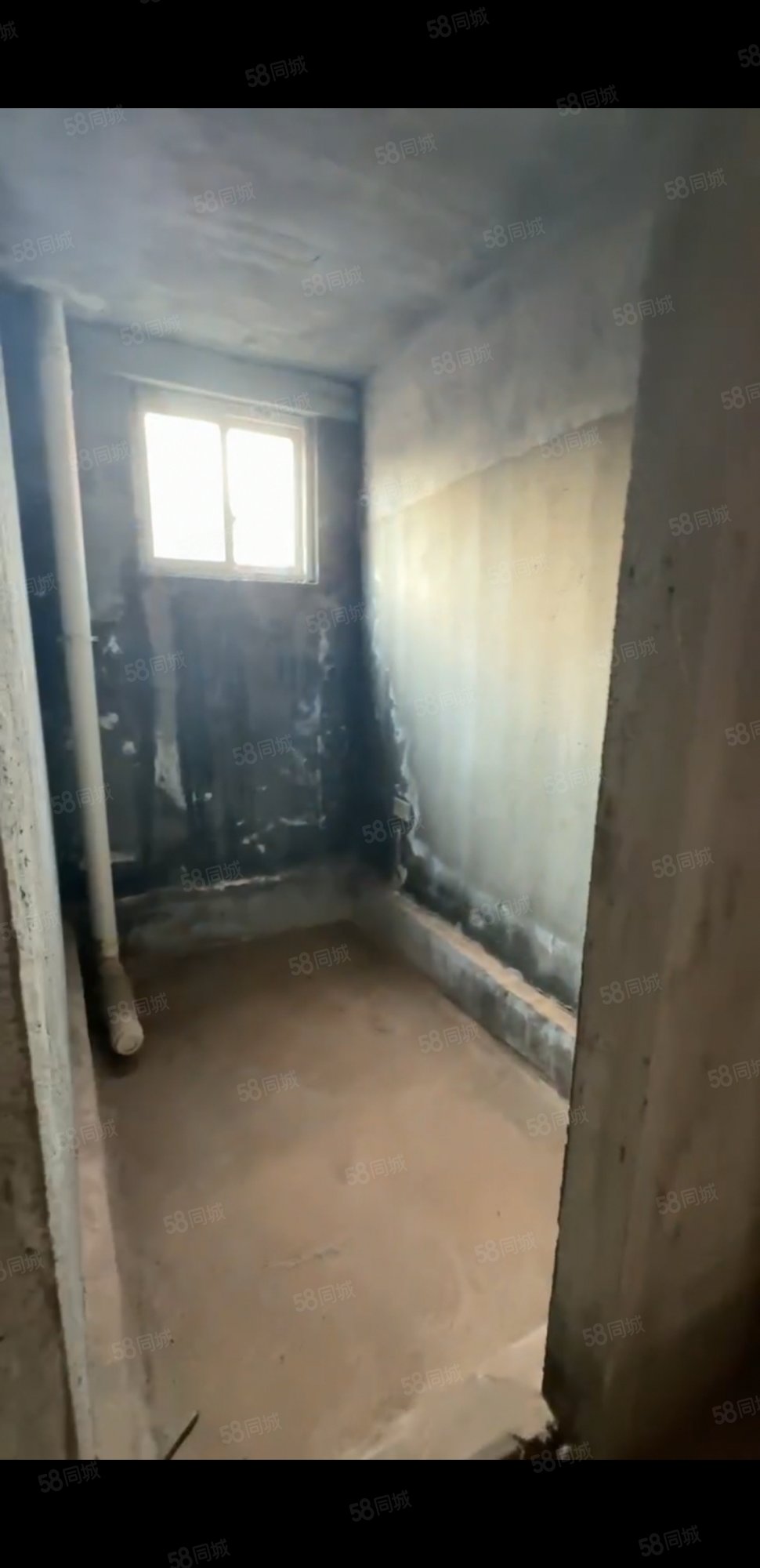 南山轩1室1厅1卫64.79㎡南23万