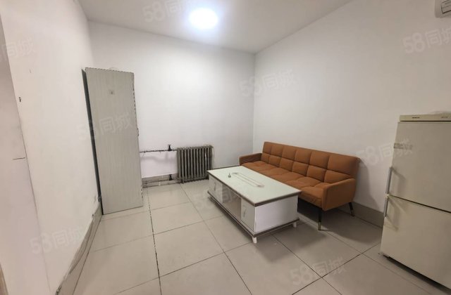 老文轩外国语八中对过 建材组团 两室 清华园 新时代