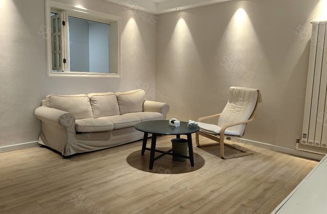 火车站附近 金凤龙庭 电梯房 精装婚房 免大税