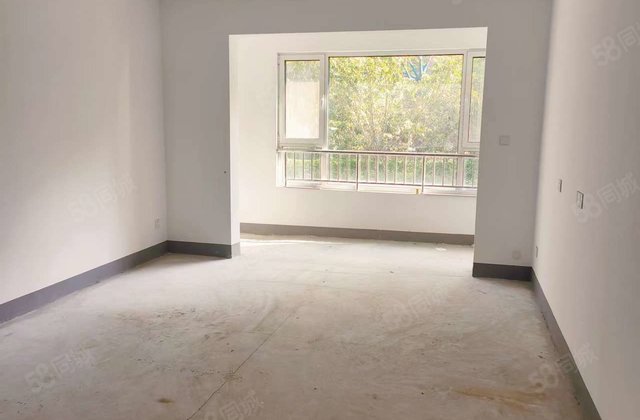 清风和庐，三室两厅两卫，小高层，低楼层，带车位地下室