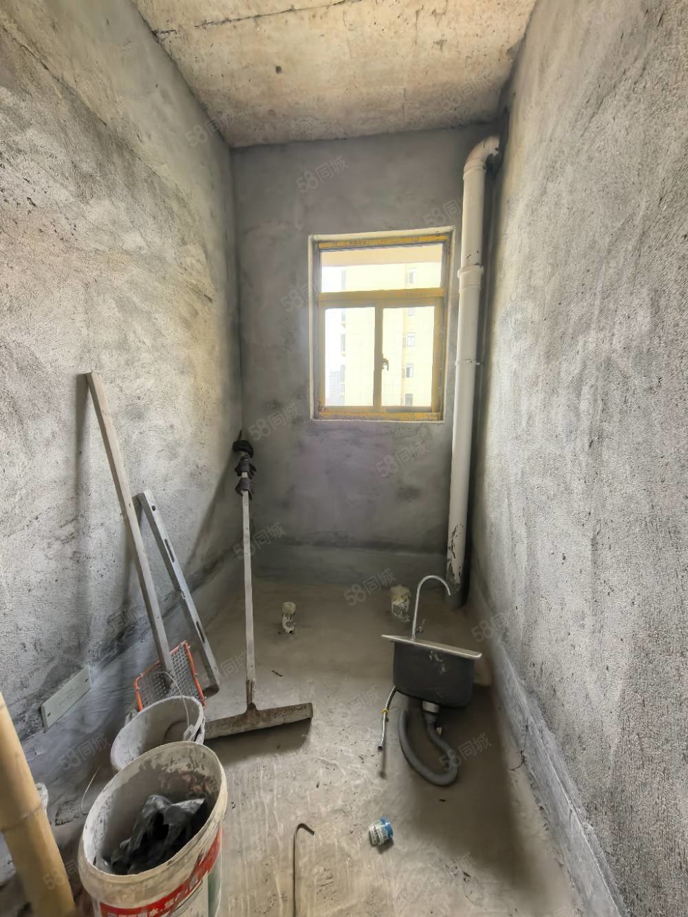 秀江印象7室2厅2卫280㎡南北138万