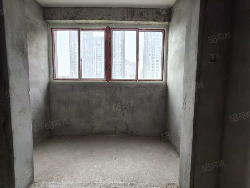 常隆花园3室2厅1卫121.73㎡南59.8万