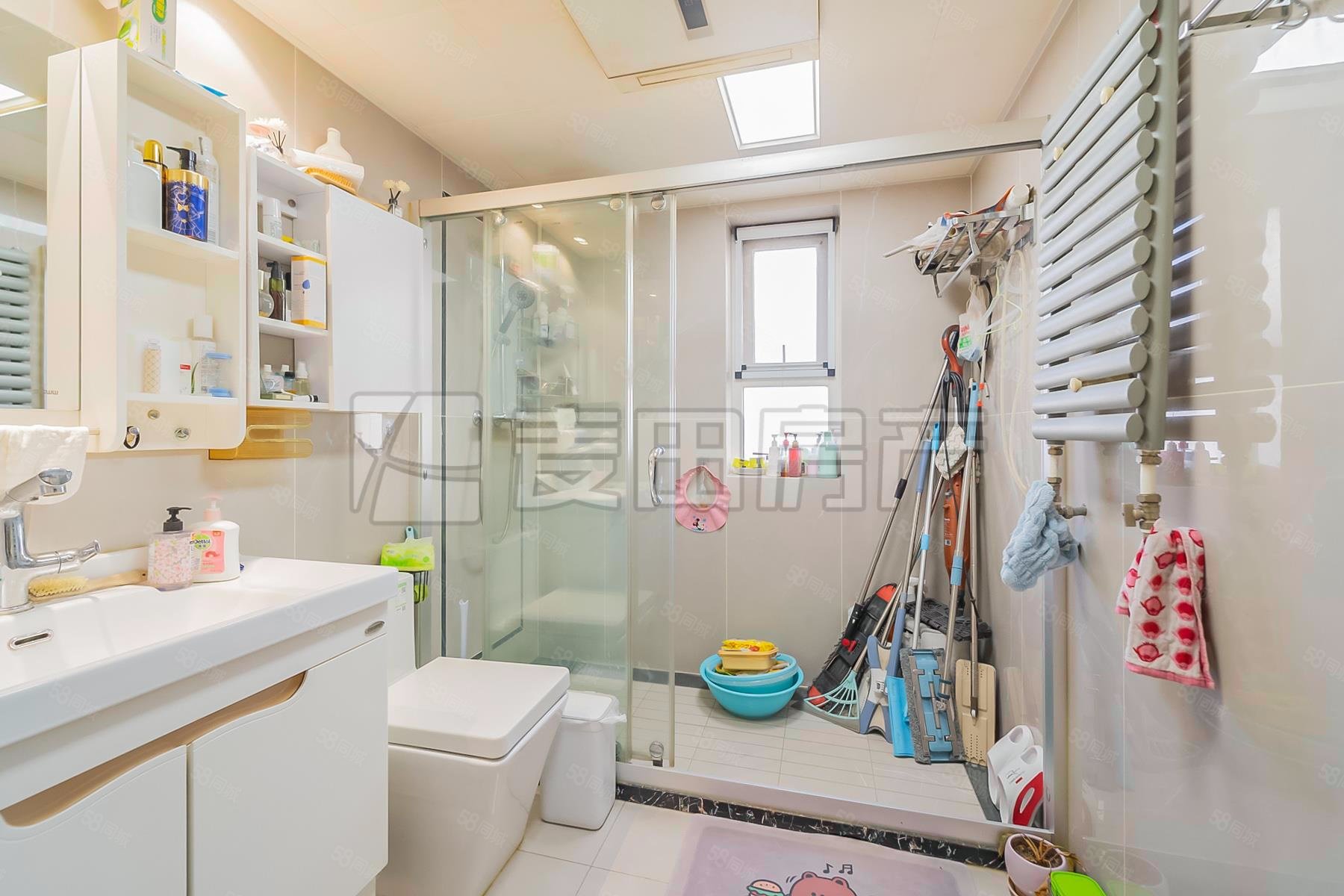 國風上觀4室2廳2衛(wèi)196.4㎡南北1350萬