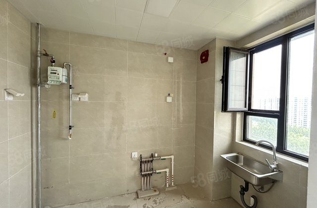 光岳壹号院 南北通透 小三居 次新小区 中间好楼层