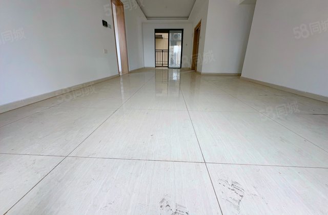 美的明湖4室2厅141.63㎡127万二手房图片