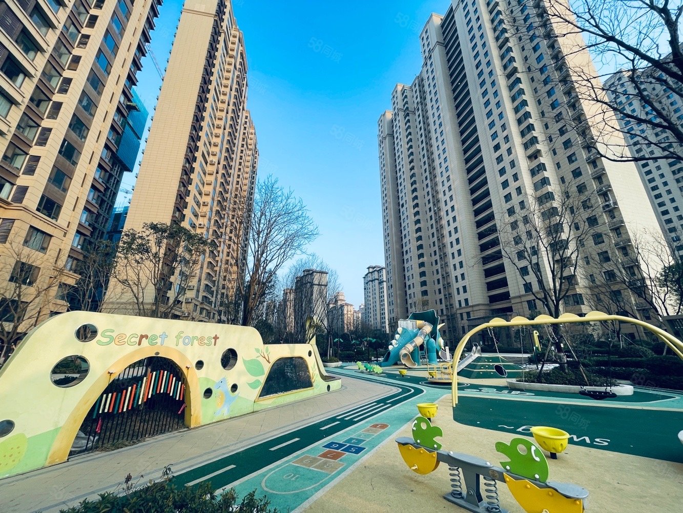 曲江二期 金浮坨地铁口 金辉千亩大盘精装修三室,金辉世界城i区-西安