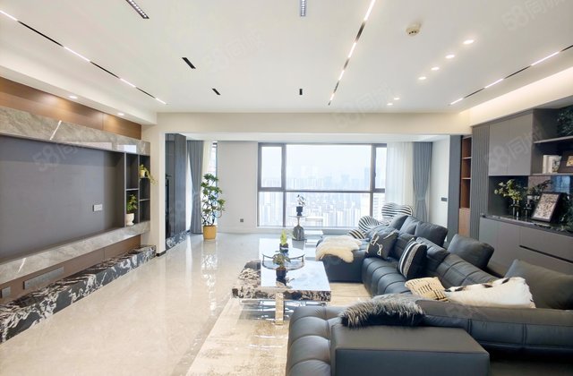 中德英伦联邦(B区)4室2厅114㎡258万二手房图片