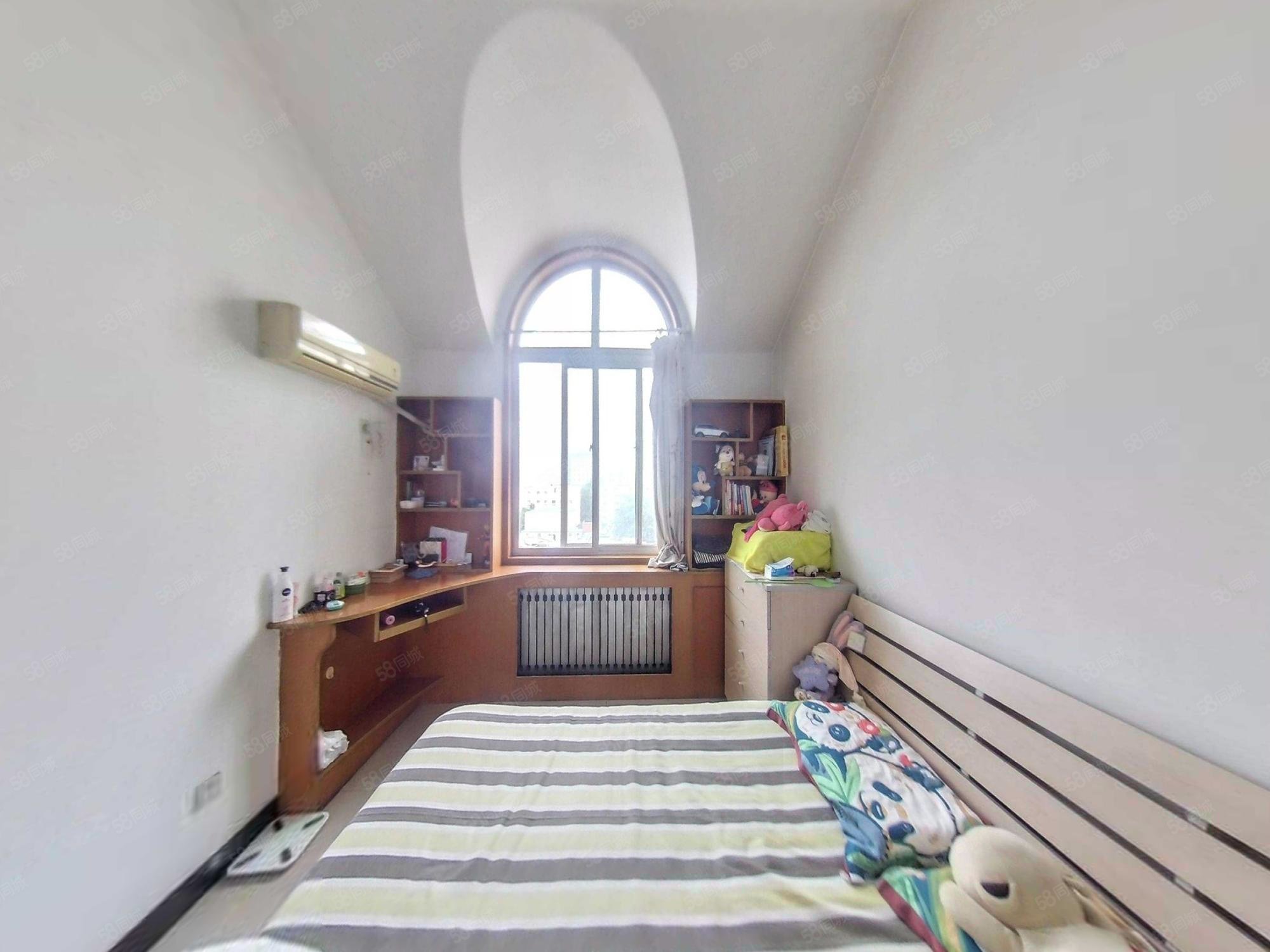 天澤苑3室2廳2衛(wèi)140.77㎡南北298萬