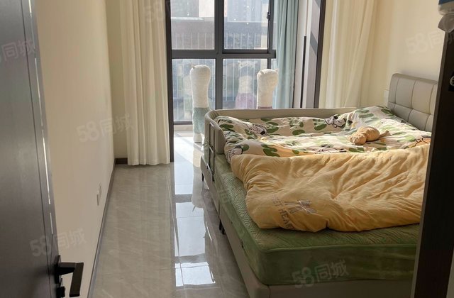 锦湖绿苑5室2厅190.45㎡140万二手房图片