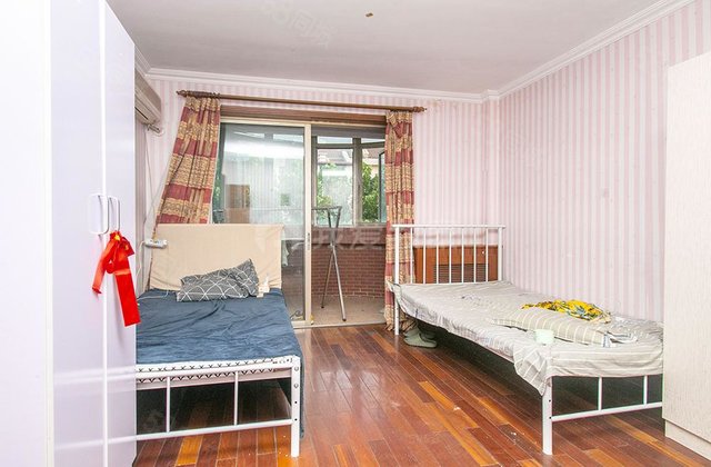 萬(wàn)科公園五號(hào)3室1廳2衛(wèi)122.05㎡東南717萬(wàn)