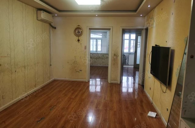 文轩，外国语，一中，电业局家属院，广电小区，清华园电梯三室