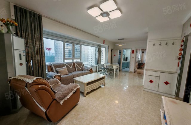 阿尔卡迪亚，三室，边户，送储藏室，免大税