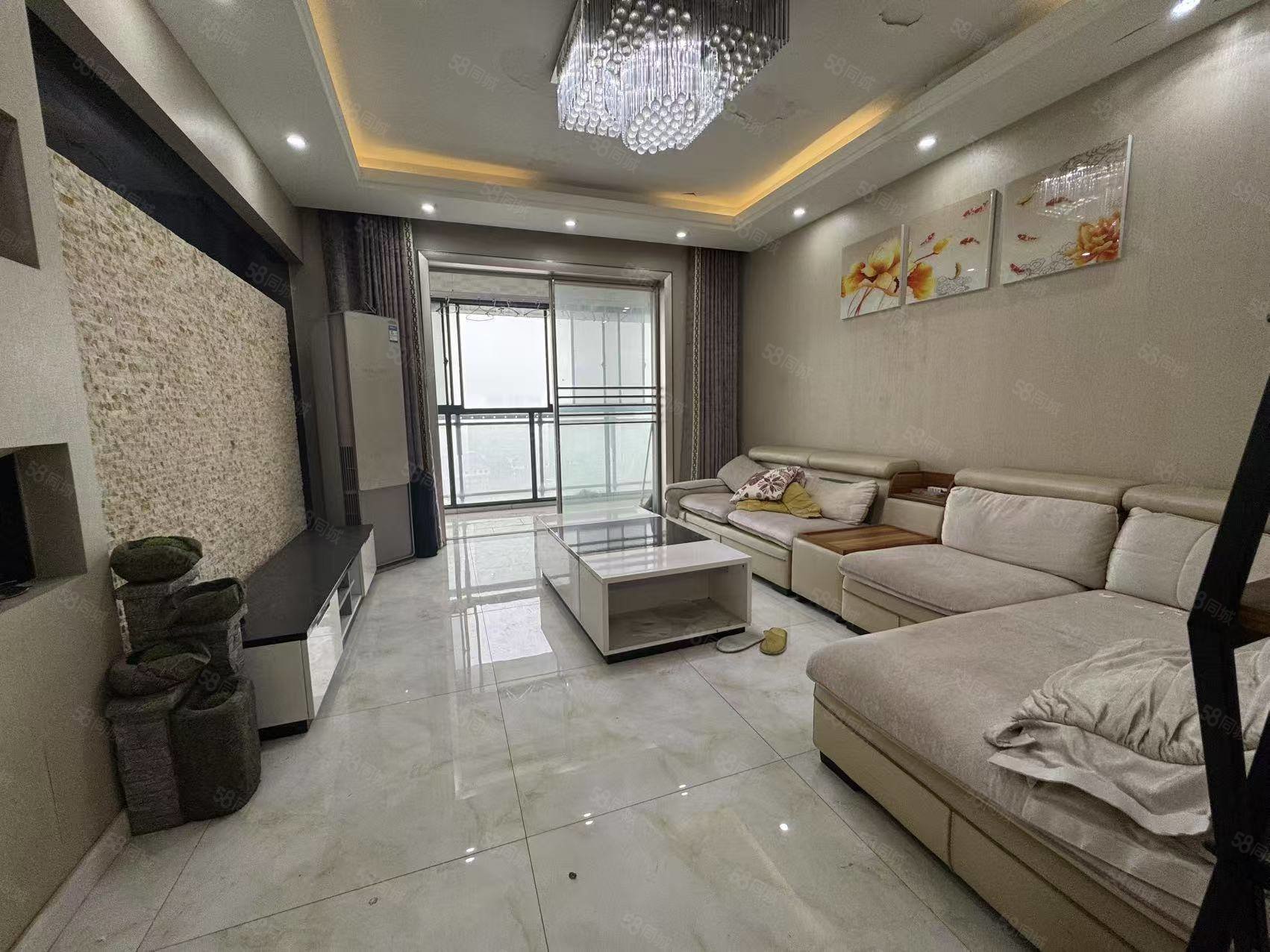 盛世东城3室2厅1卫95.95㎡南北37万