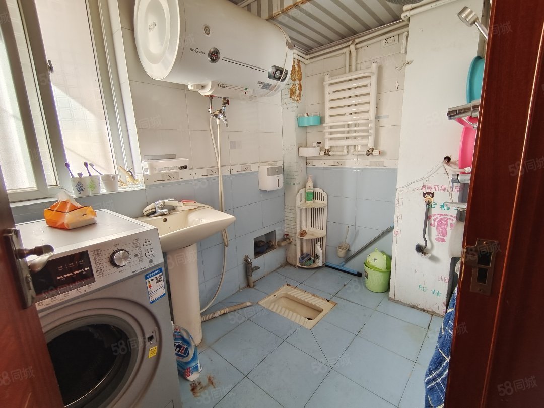 东岳山庄2室2厅1卫90㎡东37万