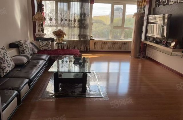 建龙专家公寓3室1厅137㎡49万二手房图片