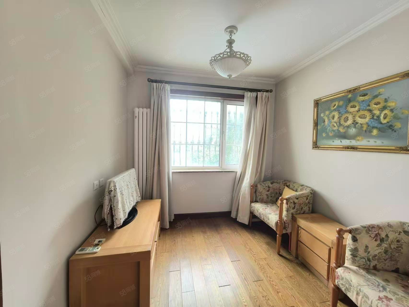 舜澤園(別墅)6室3廳3衛(wèi)230㎡東西550萬(wàn)