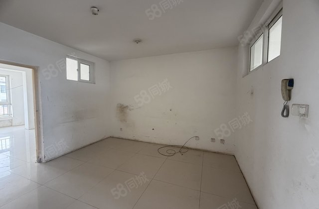 裕昌水岸新城 商品房 小区新 刚需小三居 出行方便