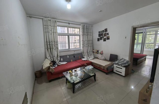 市中心十一中南邻 步梯二楼东边户 刚需两居室