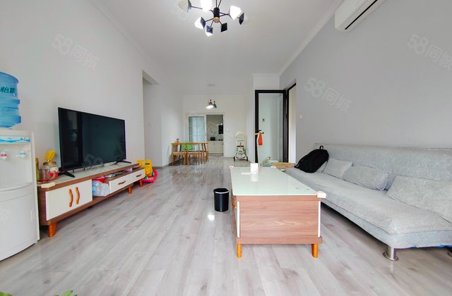 保利香槟国际3室2厅100㎡157万二手房图片