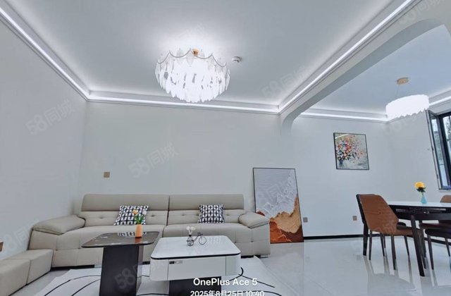 鸿顺花园 水城雅居 孝心一楼 首付8个