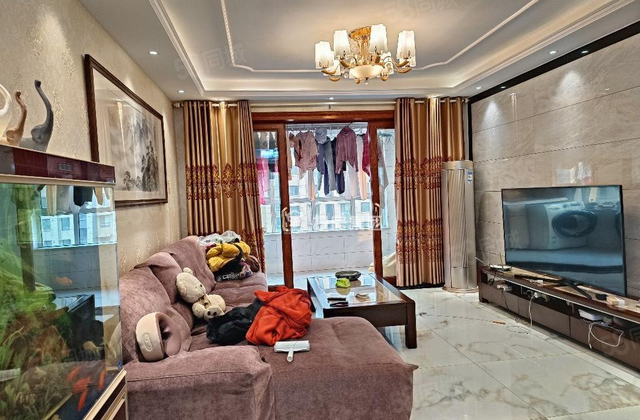 急售公园 东昌路 大润发中央丽都东边户四叶草户型送车位地下室