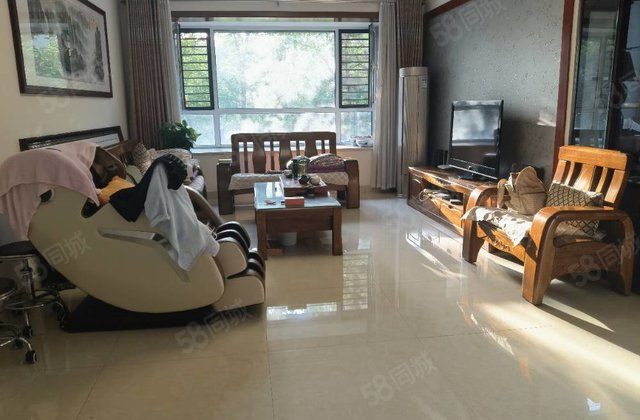 捡    滨河大道 昌润莲城   精装三室双卫边户  有车储