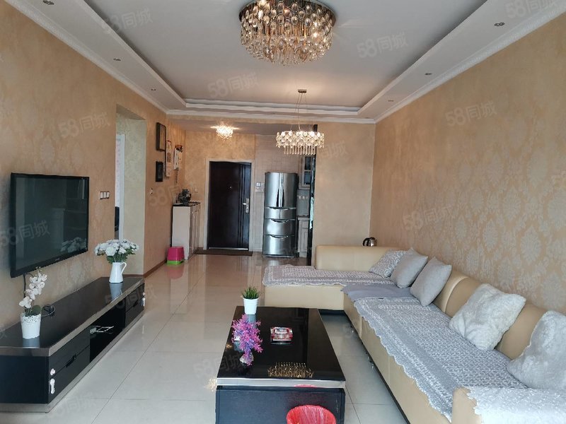 南外洲河湾花园小区精装2房光线好户型方正紧临仙鹤路视野开阔