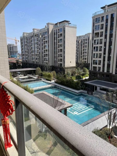 中梁国宾府(永康)4室2厅2卫121.6㎡南北368万