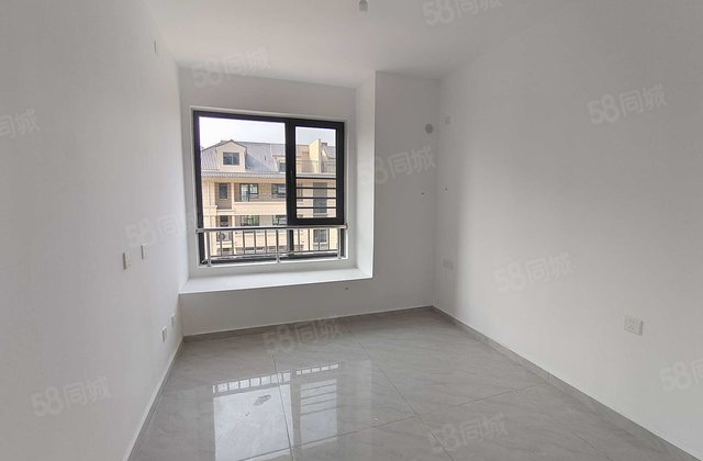 急售！新一中！观棠阅境，中间楼层 带车位！储藏室民生凤凰城！