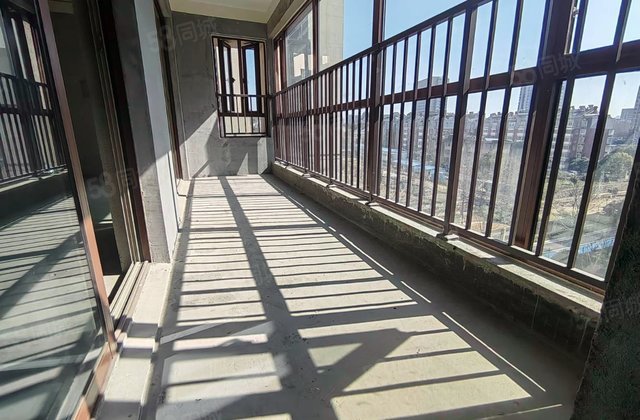 葛洲坝紫郡府(巢湖)4室2厅138㎡122万二手房图片