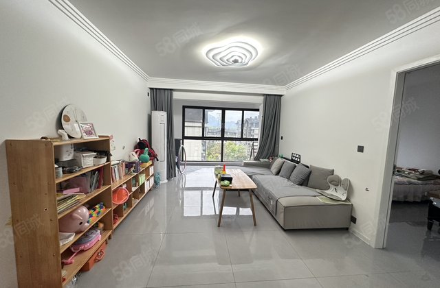 彰泰金科博翠漓江3室2厅105㎡83万二手房图片